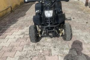 quad 125cc + casco
