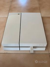 Play station 4, joypad e cuffie + giochi