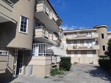 4 LOCALI A CASTEL SAN GIORGIO