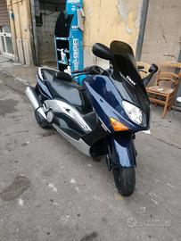 Yamaha T Max - 2001