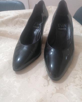 scarpe in vernice