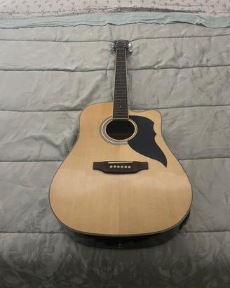 Chitarra acustica