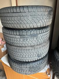 Gomme invernali con cerchi 175/60/15 81H