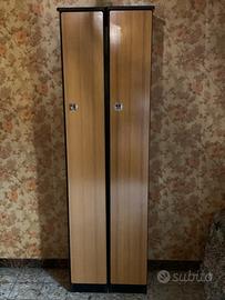 2 mobili porta scarpe/oggetti in formica anni '70