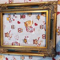 Cornice dorata antica 