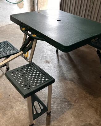 Tavolo pieghevole per 4 persone