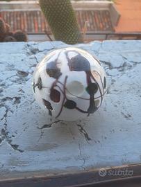 fermaporte in vetro lattimo con motivo a fiore 