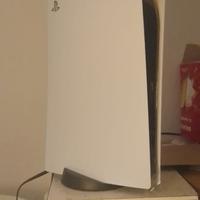 PlayStation 5 + 2 giochi 