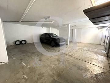 Box / Garage di 79 m² a Bologna