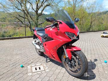 Honda VFR800F ABS PLUS