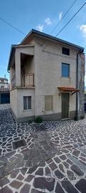 Casa indipendente in centro paese