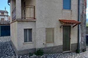 Casa indipendente in centro paese