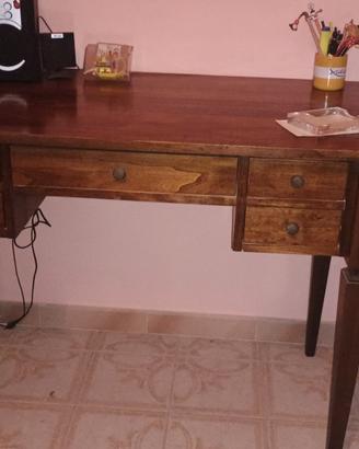 Scrittoio arte povera 