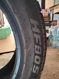 coppia pneumatici HF 805