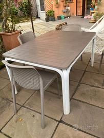 TAVOLO DA ESTERNO CON 4 SEDIE NARDI