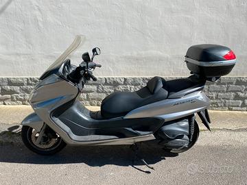 Yamaha majesty 400