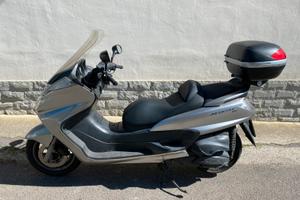 Yamaha majesty 400