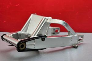 FORCELLONE POSTERIORE SUZUKI GSXR 750 2001 2002 GS