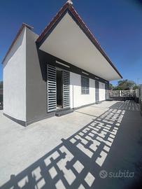 Rif 515 locale commerciale fronte domiziana