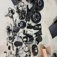 YAMAHA MT125  2021 R125  Ricambi