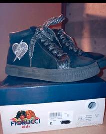 Scarpe bimba Fiorucci.