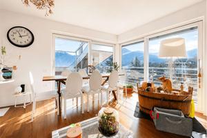 SPLENDIDO TRILOCALE CON VISTA SUL LAGO