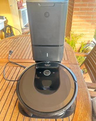 Robot Roomba i7 plus