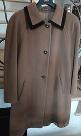 Cappotto in pura lana vergine 