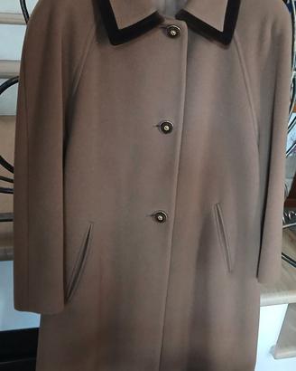 Cappotto in pura lana vergine 
