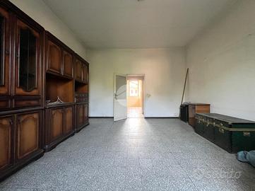 4 LOCALI A MONTEROTONDO