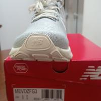 Scarpa New Balance Fresh Foam X Evoz V3