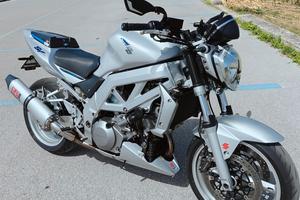 Suzuki SV 1000 N " SCAMBI0-PERMUTA"