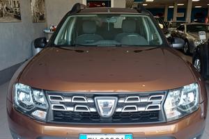 Dacia Duster 1.6 Laureate 4×2 GPL