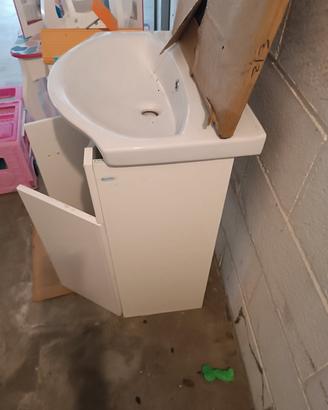 mobiletto bagno 