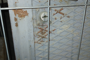 Portoni in ferro piu pietre antiche