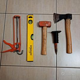 Attrezzi per lavori di manutenzione