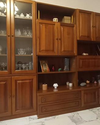 Credenza e tavolo in legno