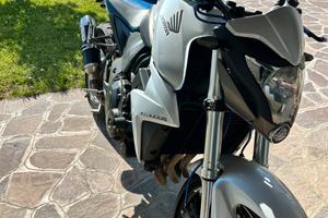 Cb1000r