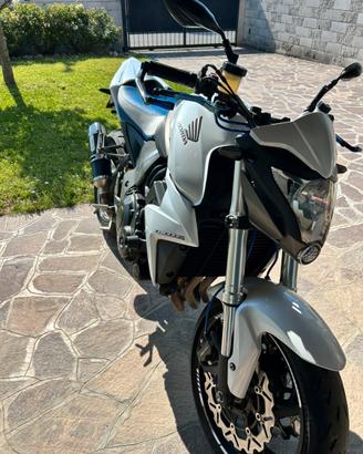 Cb1000r