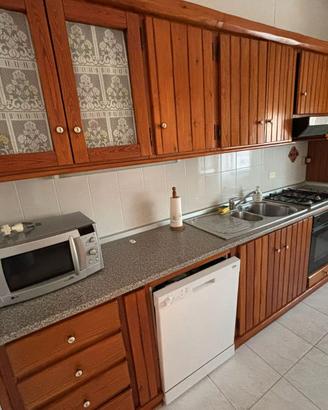 Cucina rustica in legno massiccio