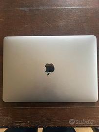 Macbook pro M1 8GB