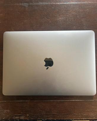 Macbook pro M1 8GB