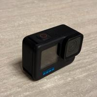 GoPro Hero 10 con MaxLens e Microfono originale