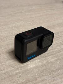 GoPro Hero 10 con MaxLens e Microfono originale