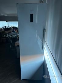 Congelatore verticale nofrost hotpoint ariston