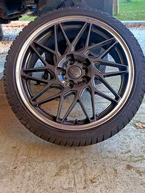 Treno gomme e cerchi in lega