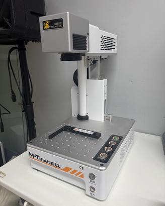 Macchina laser per iphone mtriangel