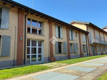 2 LOCALI A CORBETTA