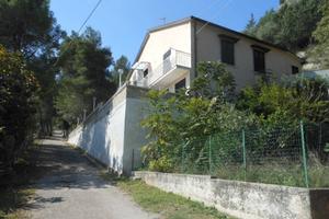 Villa di 140 m² con più di 5 locali a Pietravairan