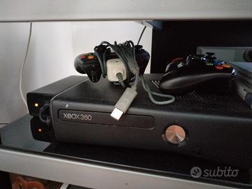 Xbox 360+ 2 joistik + 4 giochi